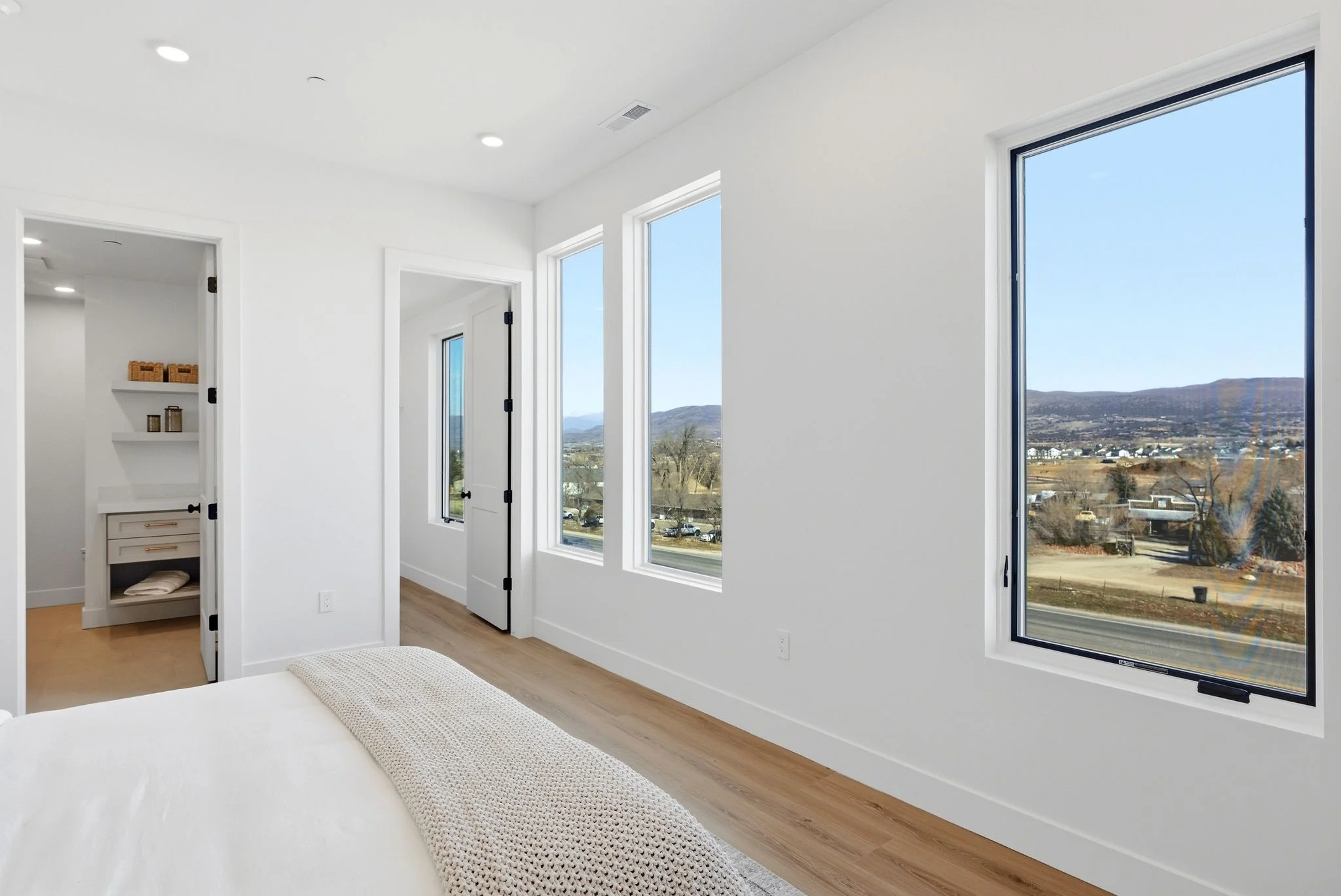 Guest bedroom